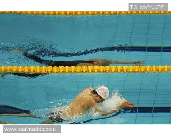 蛙泳基本动作解析与技巧提升:从入门到精通的全面指导 蛙泳基本动作解析与技巧提升:从入门到精通的全面指导